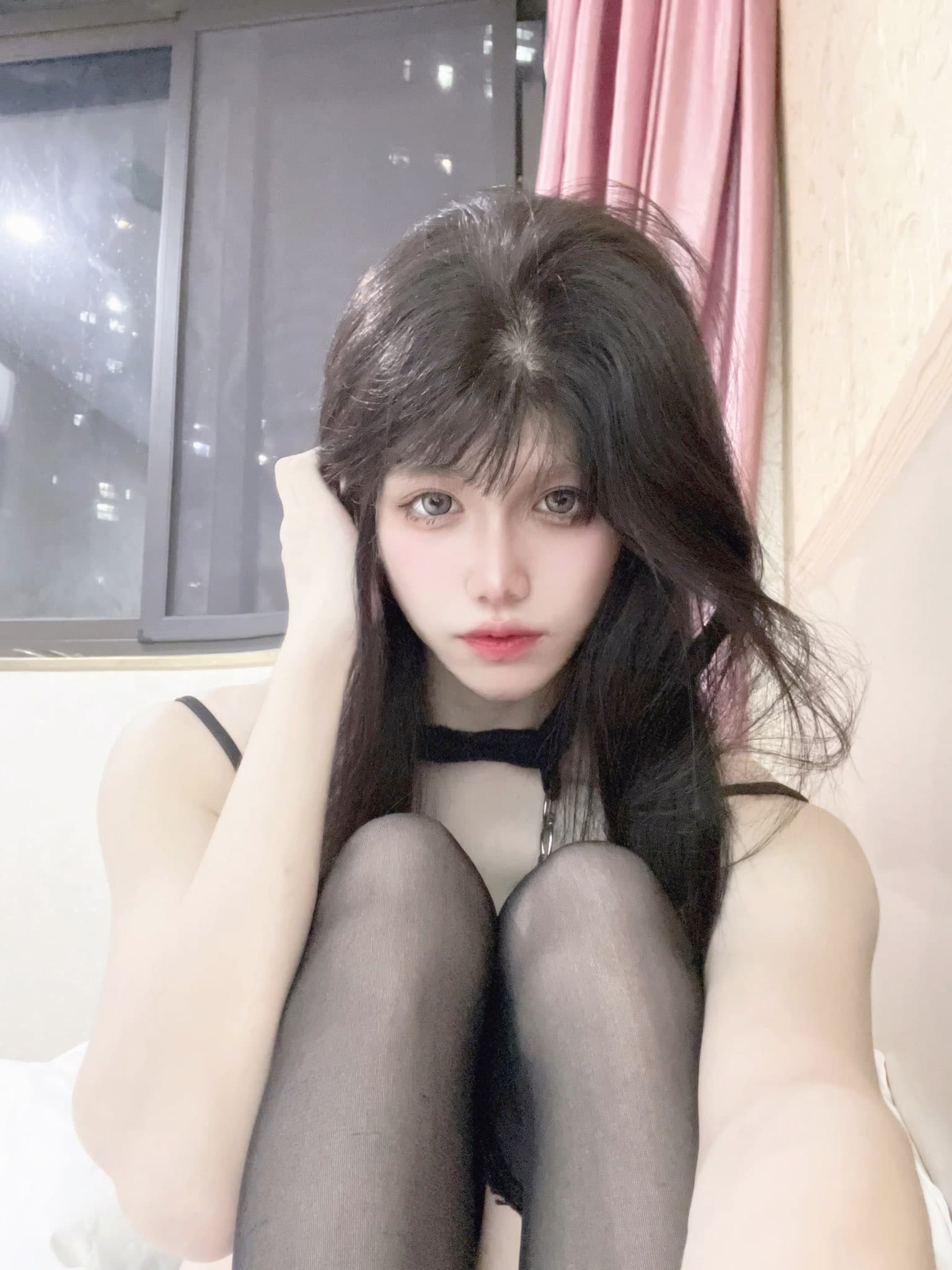Archived photo 1794013264990654690